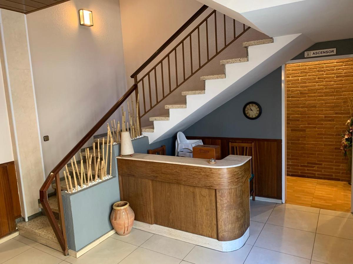 Hostal Tarres Anglés Екстериор снимка
